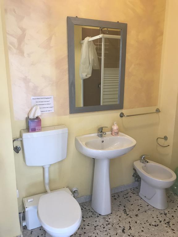 B&B Le Colonne Бриндізі Номер фото